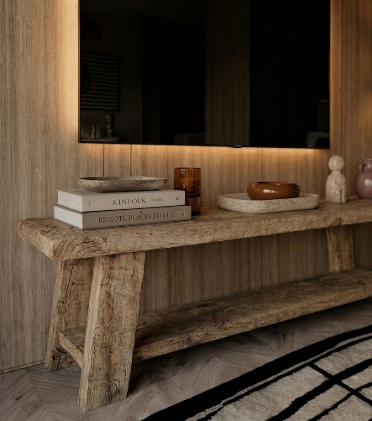 Panora Reclaimed Oak TV Unit – close-up with books and ceramics beneath the TV