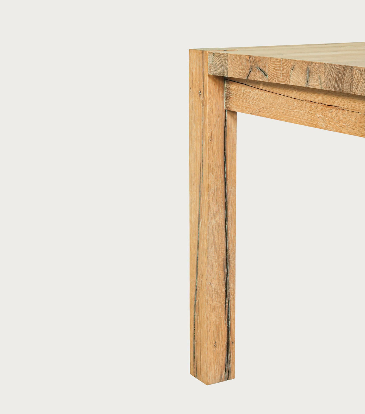 Patina Reclaimed Oak Dining Table – detail of the leg and apron corner