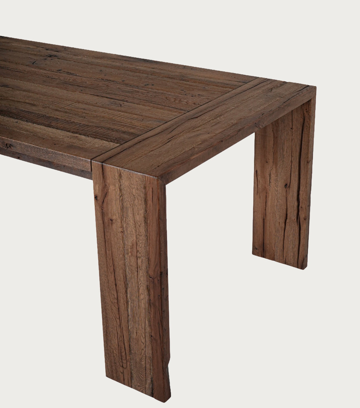 Sardis Reclaimed Oak Dining Table – corner detail of the top and leg