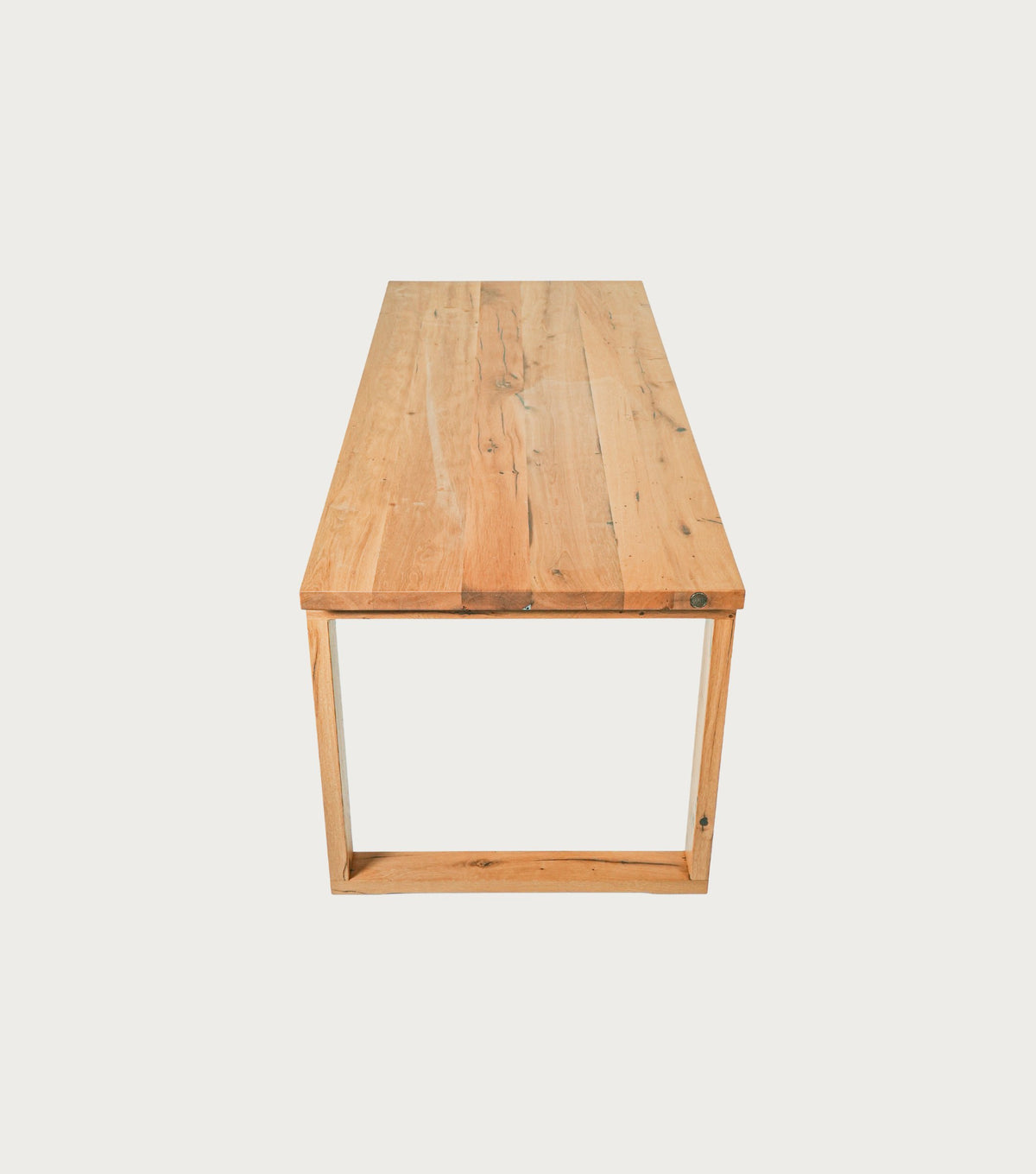 Doque Reclaimed Oak Dining Table – end view showing the frame legs