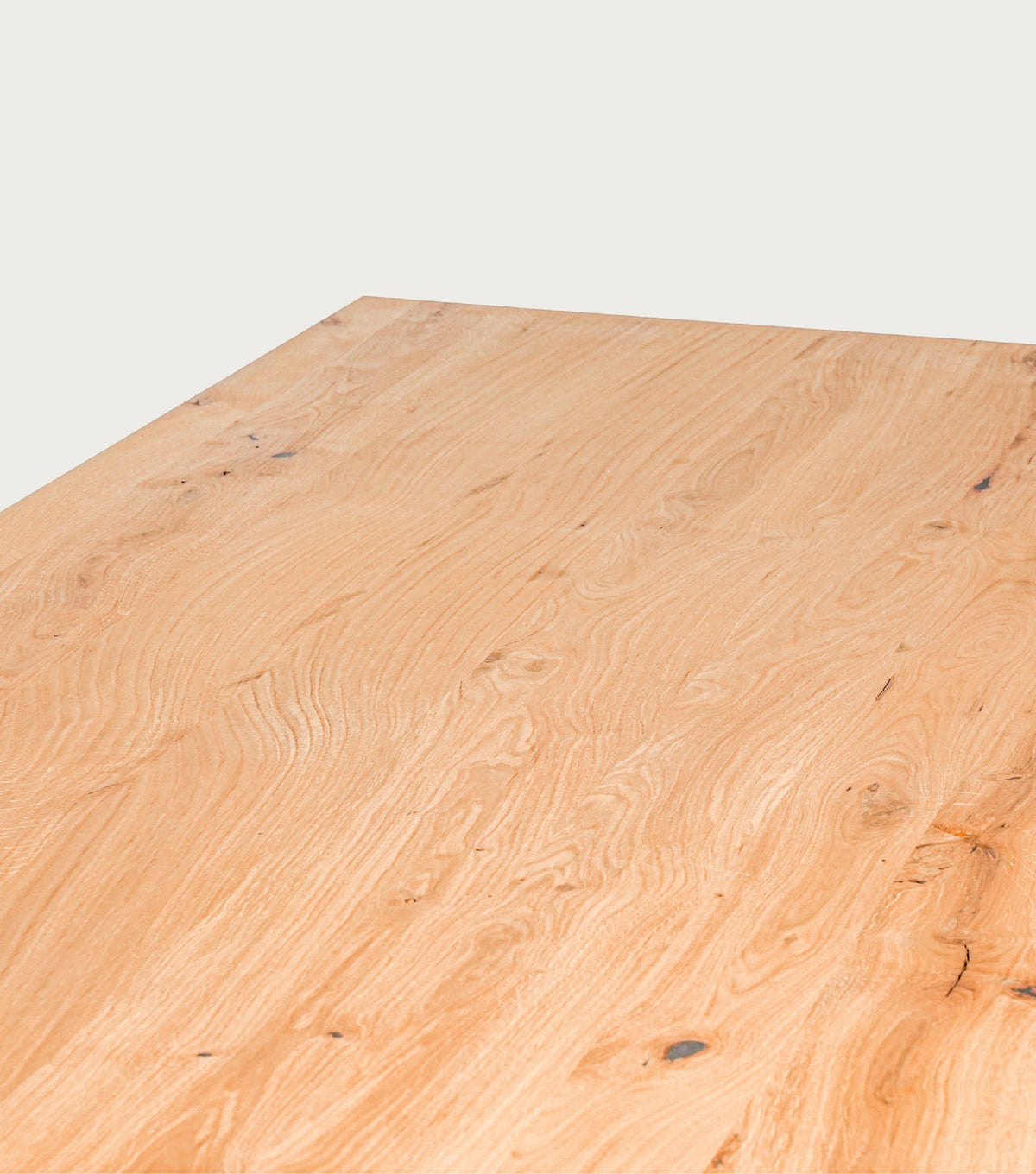 Mariner Reclaimed Oak Dining Table – close-up of the planed oak grain