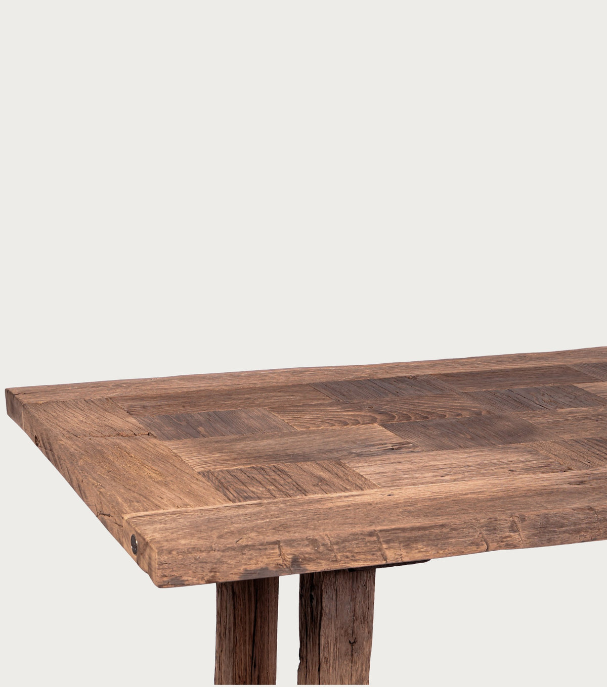 Mensa Reclaimed Oak Dining Table – corner detail of the top