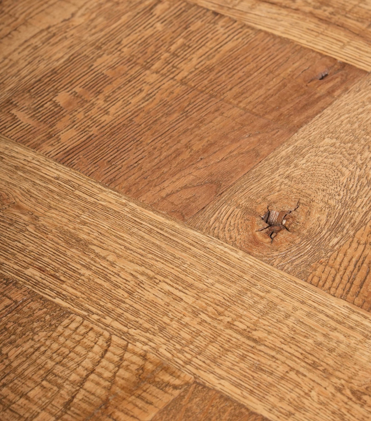 Mirador Reclaimed Oak Dining Table – close-up of the parquet grain