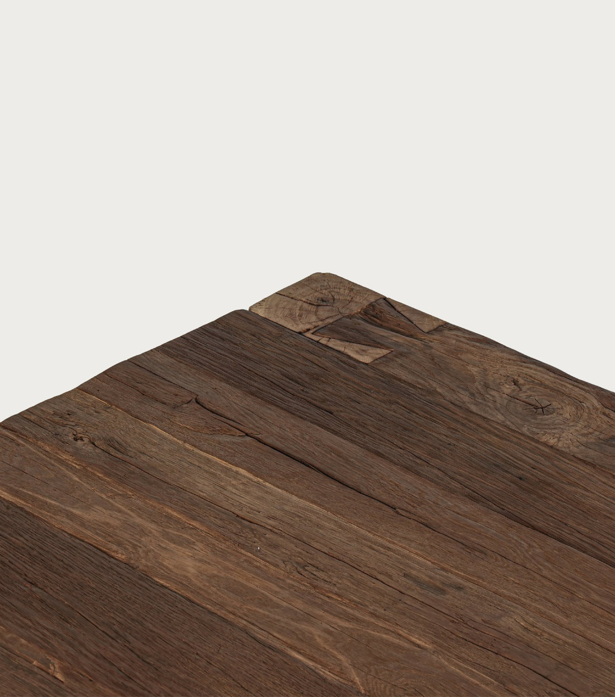Monastery Reclaimed Oak Coffee Table – close-up of the plank top