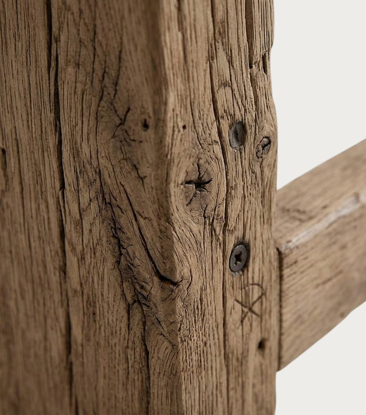Panora Reclaimed Oak TV Unit – close-up of the weathered leg