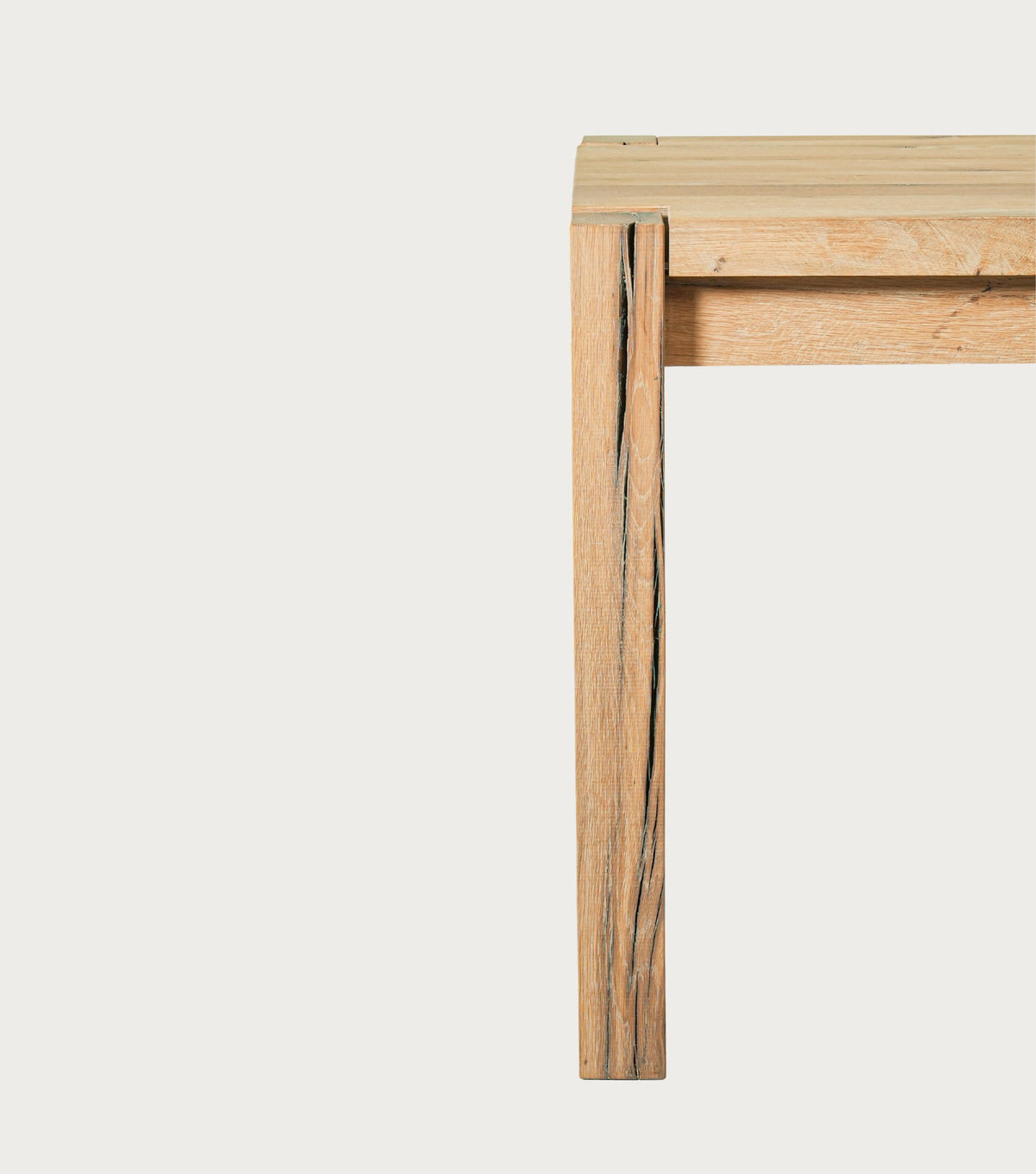 Patina Reclaimed Oak Dining Table – detail of a solid square leg