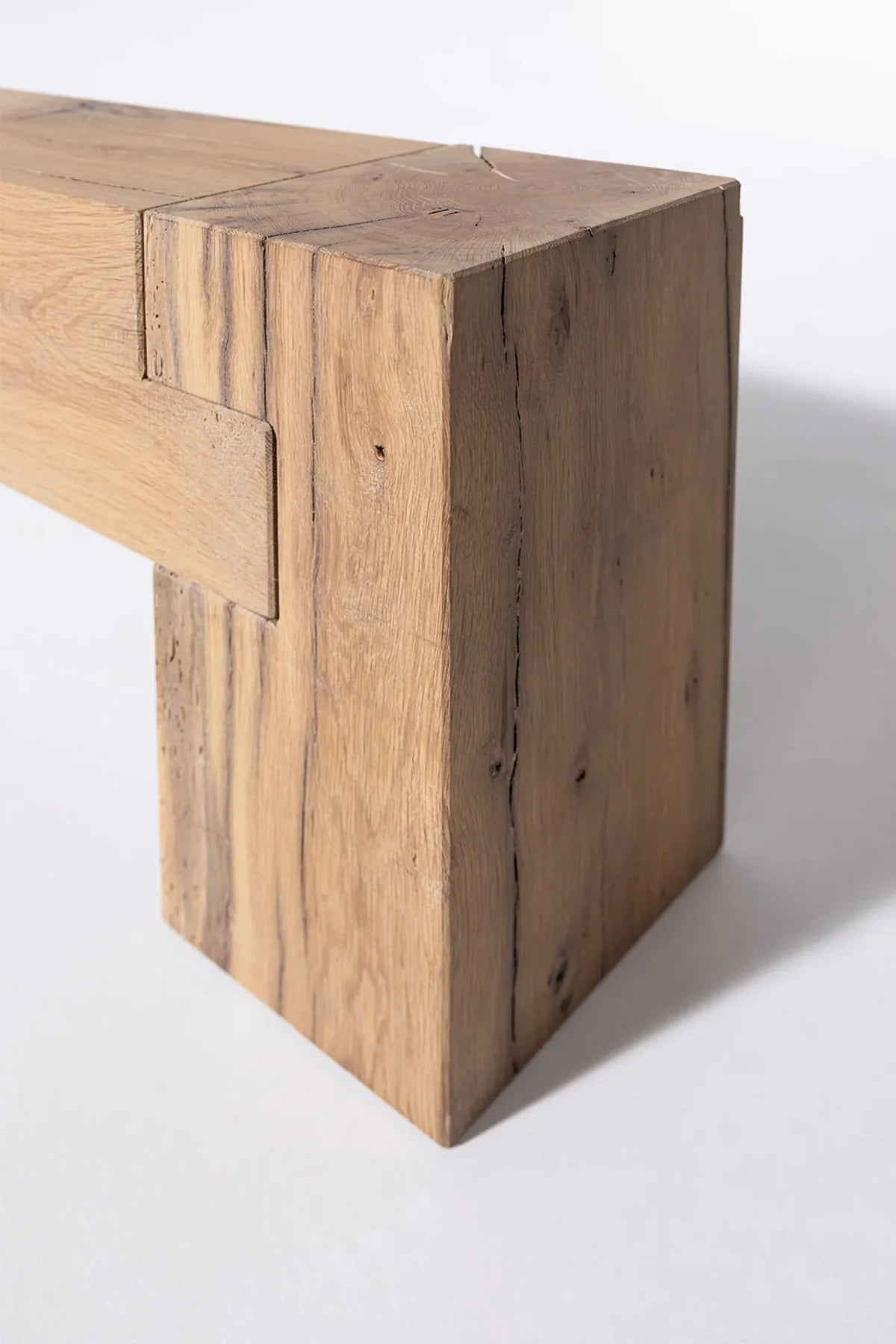 Sable bench — three-quarter render view showing minimal solid oak construction