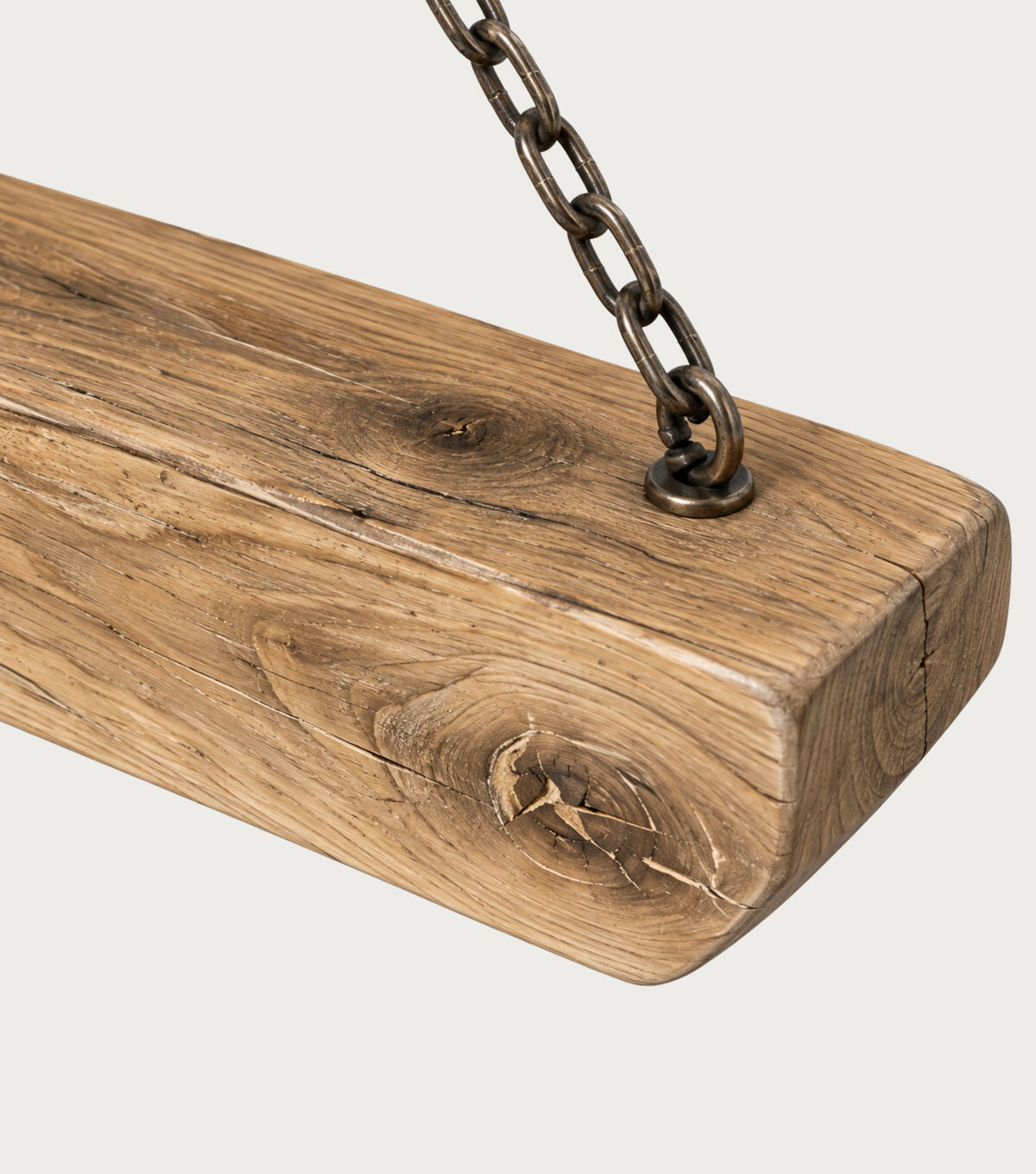 Tegmen Reclaimed Chestnut Beam Pendant Light – detail of the knotty chestnut grain