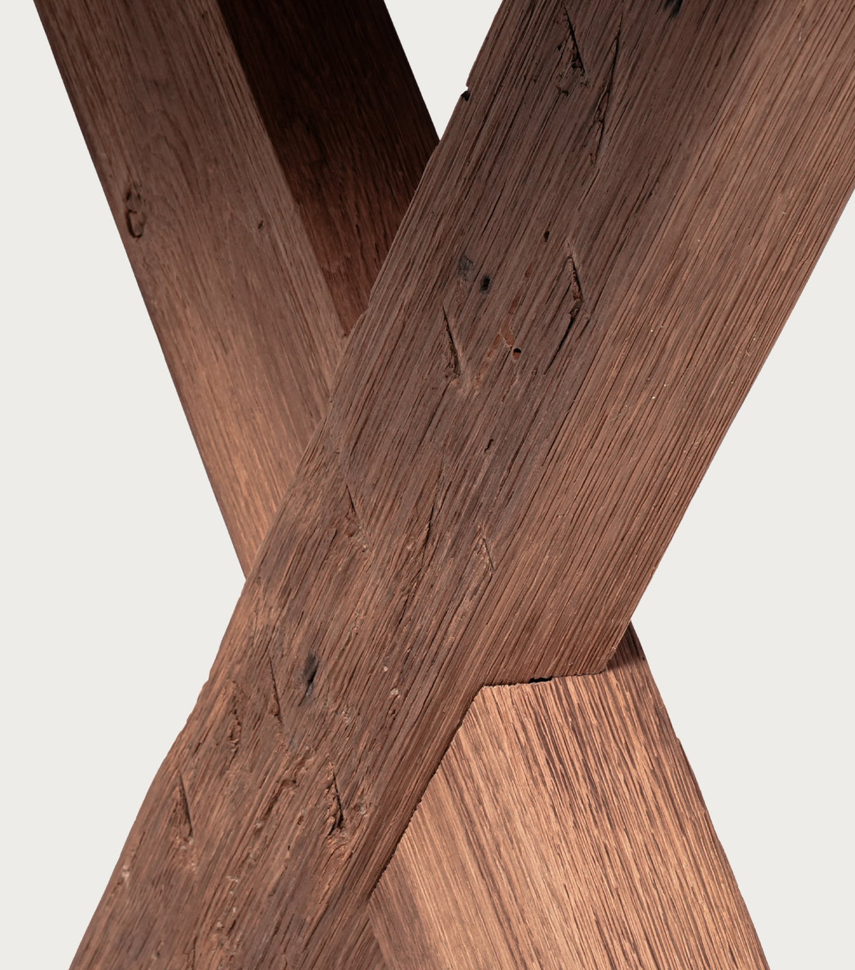 Traverse Reclaimed Oak Dining Table – close-up of the X-frame beam joint